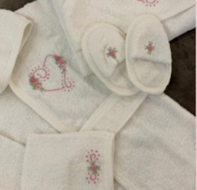 Pink Heart - 4-Piece Bath Collection